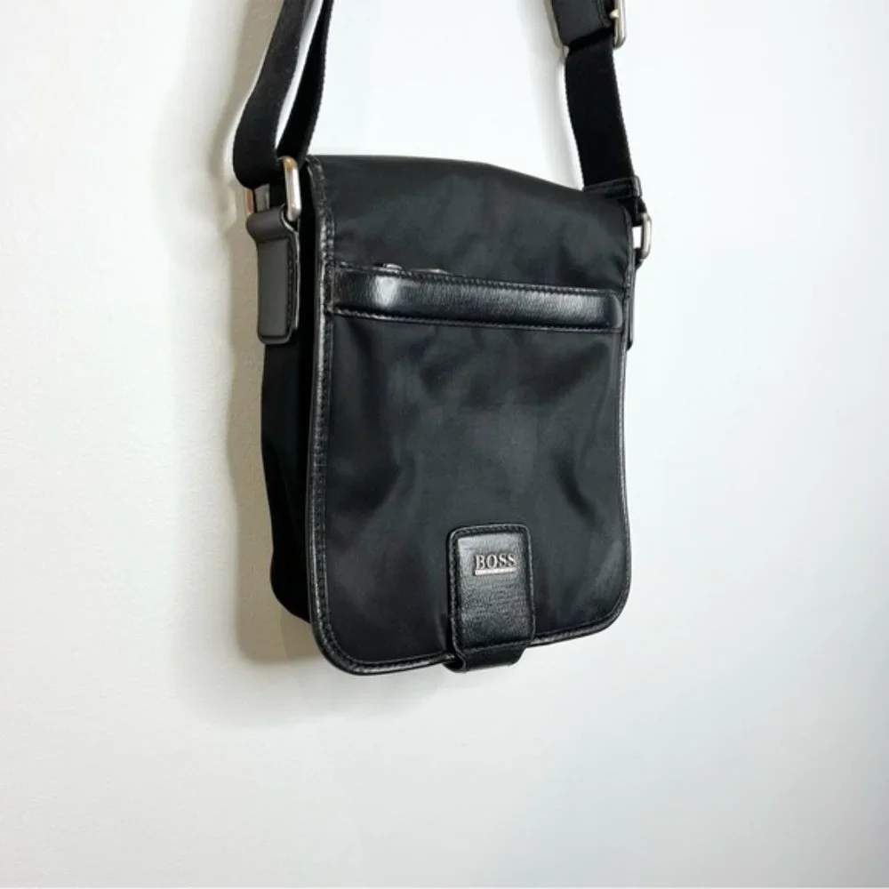 BOSS Hugo Boss black crossbody flap messenger bag - Picture 2 of 16